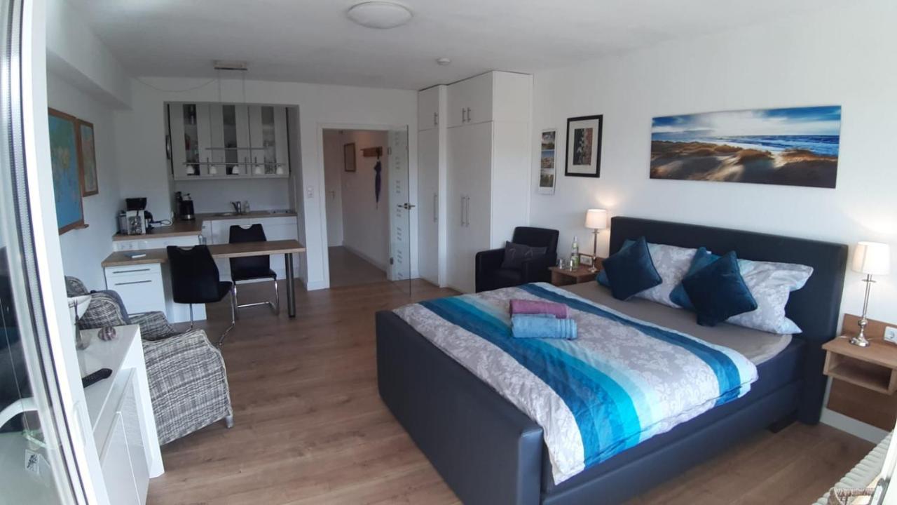 Modern City Apartment With Balcony And Nice Parc View Bremen Eksteriør bilde