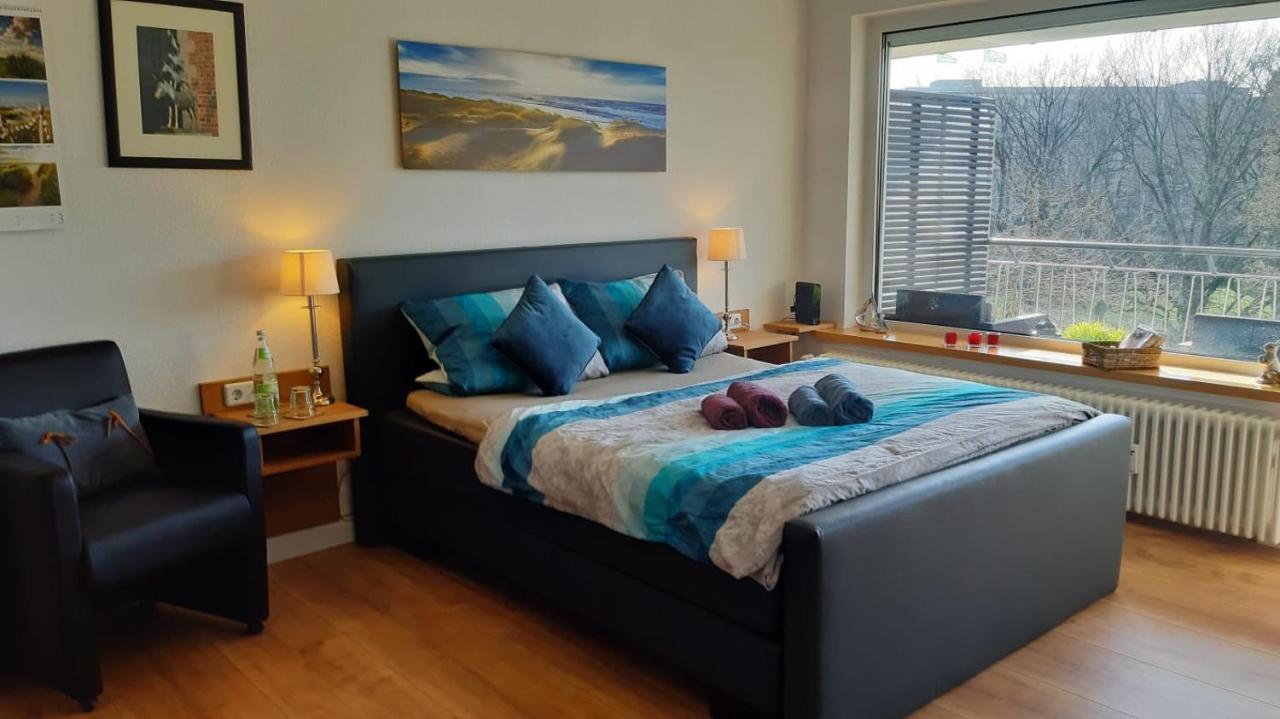 Modern City Apartment With Balcony And Nice Parc View Bremen Eksteriør bilde