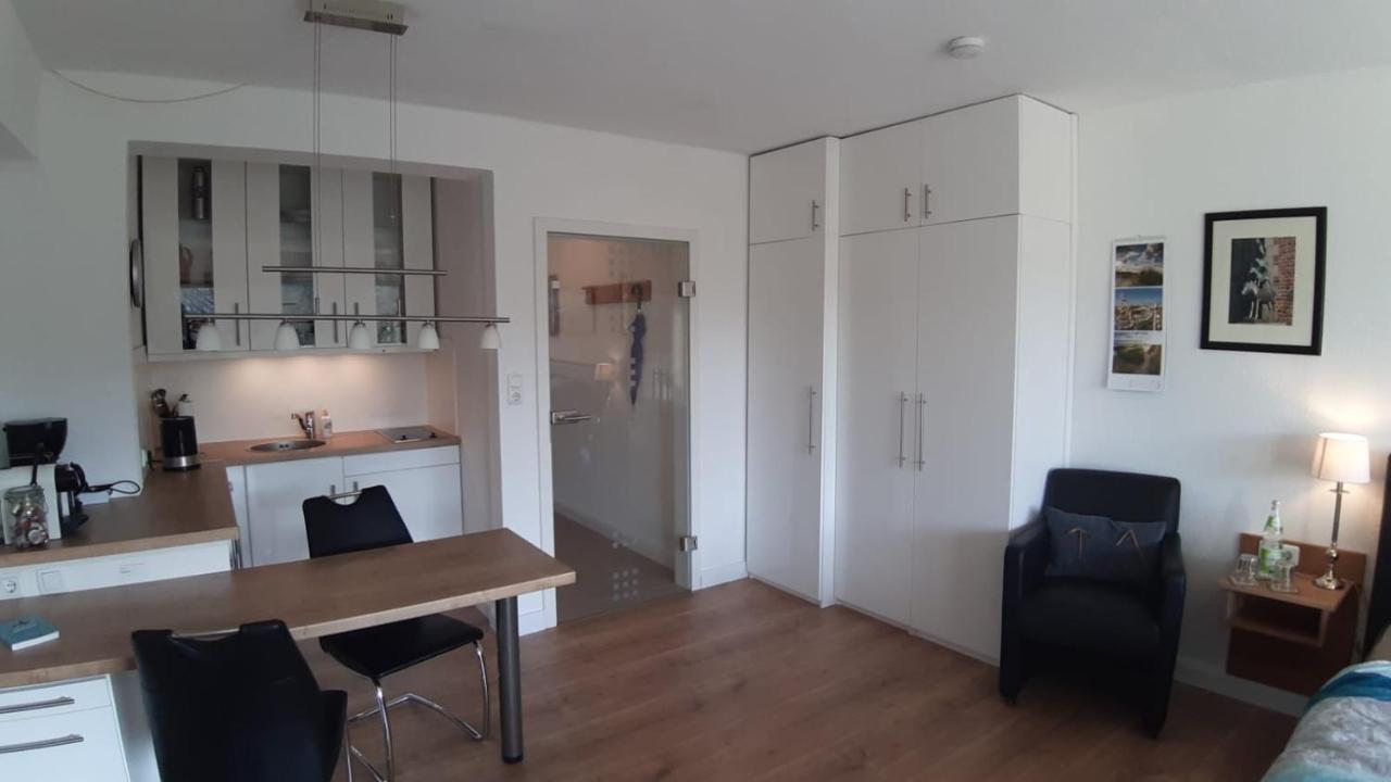 Modern City Apartment With Balcony And Nice Parc View Bremen Eksteriør bilde