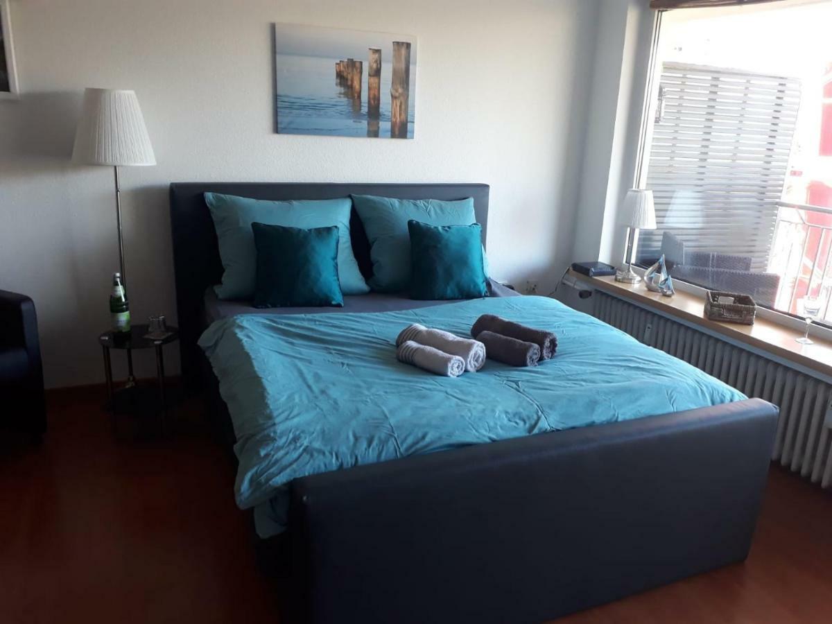 Modern City Apartment With Balcony And Nice Parc View Bremen Eksteriør bilde